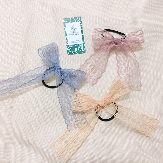 CỘT TÓC NƠ REN TIỂU THƯ ẢNH THẬT