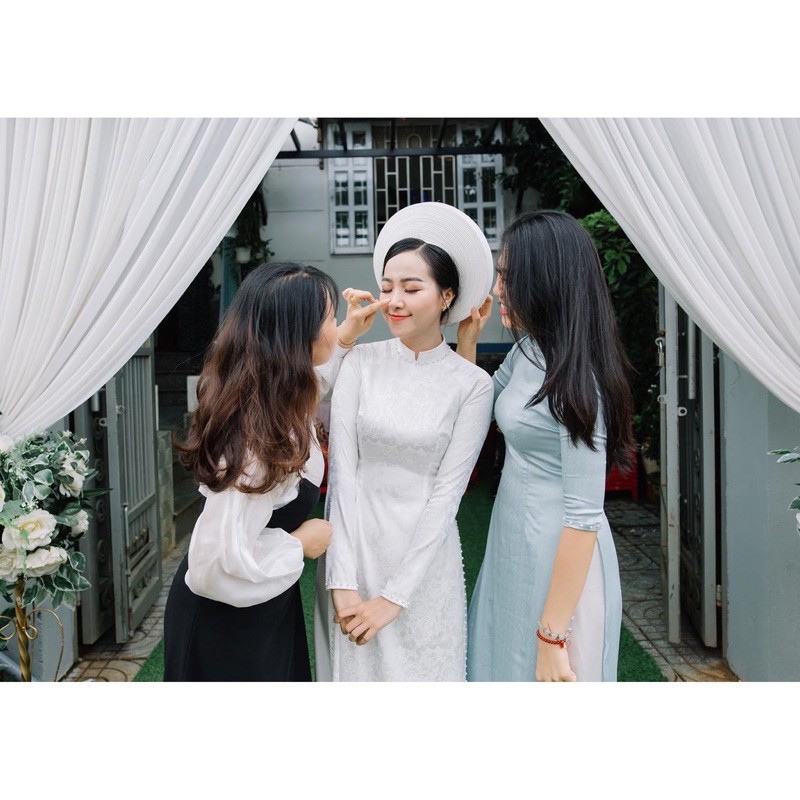 Áo Dài Gấm Tơ Trắng - Co Dãn - Đủ Size