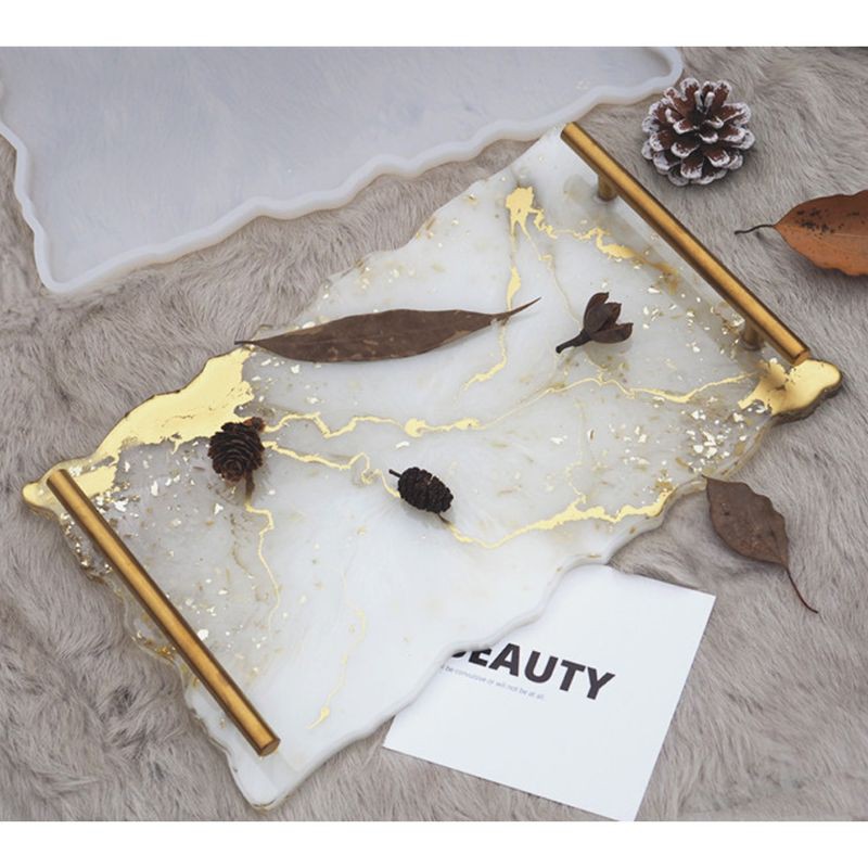 Khuôn nhựa hình chữ nhật dùng để đựng hoa quả