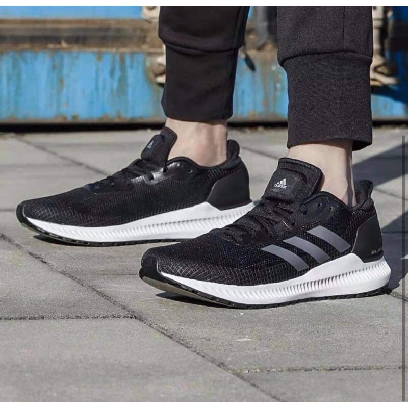 Giày adidas đẹp giá rẻ