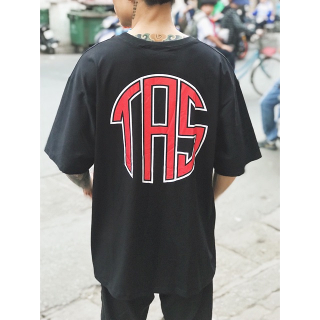tee TAS đen