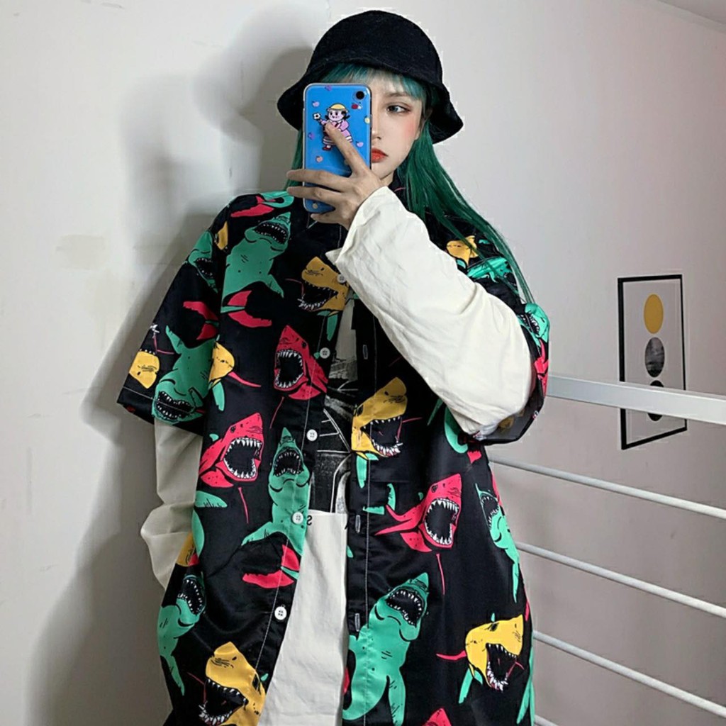 Áo sơ mi tay lỡ unisex họa tiết CÁ MẬP NHIỀU MÀU màu đen