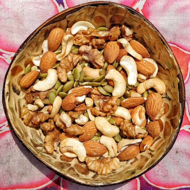 Mix 4 loại hạt rang thơm ngon
