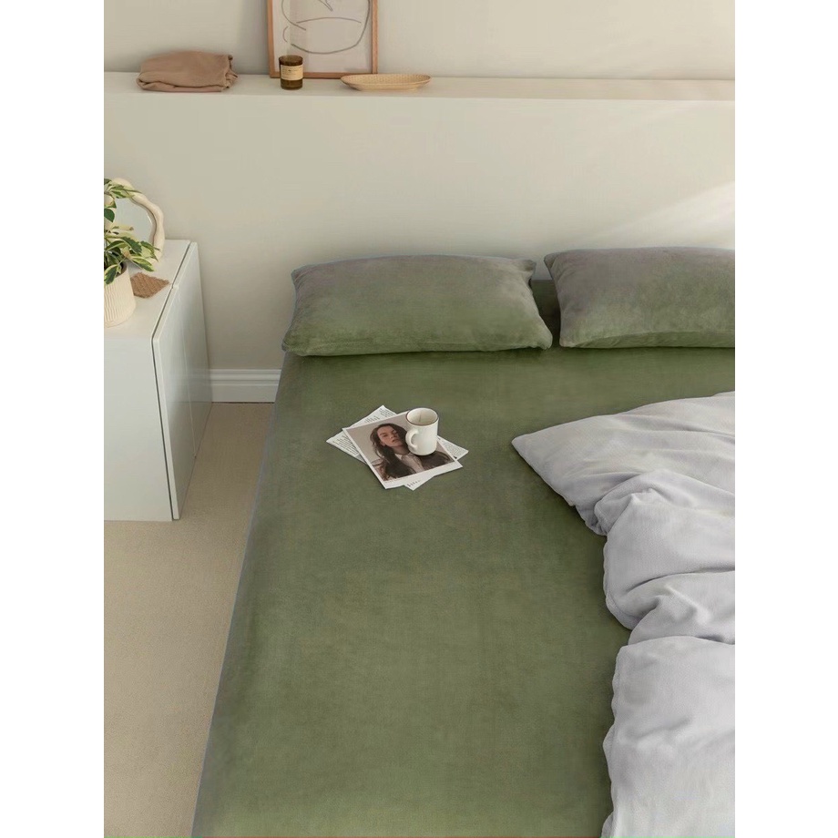 Bộ ga gối nỉ nhung đơn sắc gồm 1 ga và 2 vỏ gối đầu