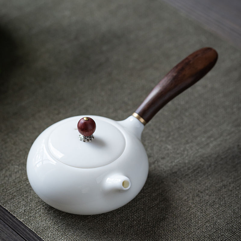 ☽Ấm trà bằng gốm sứ màu trắng phong cách Nhật Bản