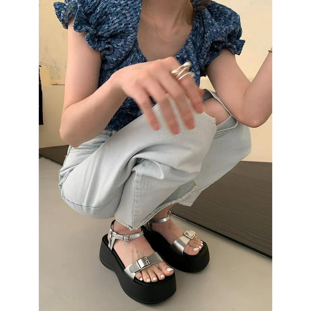 Sandal nữ khoá cài full box TÁO Dép xăng đan