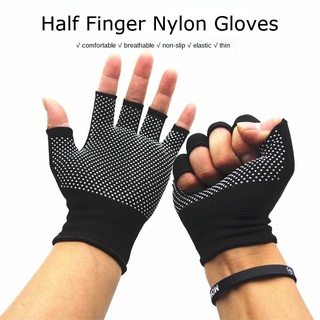 Đôi găng tay thể thao kiểu hở ngón chống trượt chất lượng cao