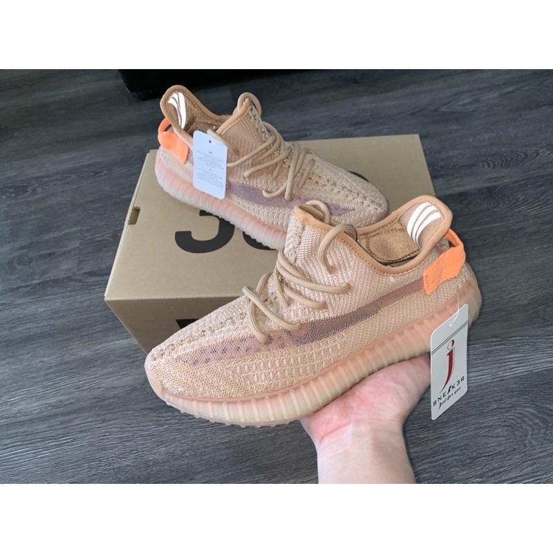 Video giày thể thao sneaker yz 350 soi boost sáng