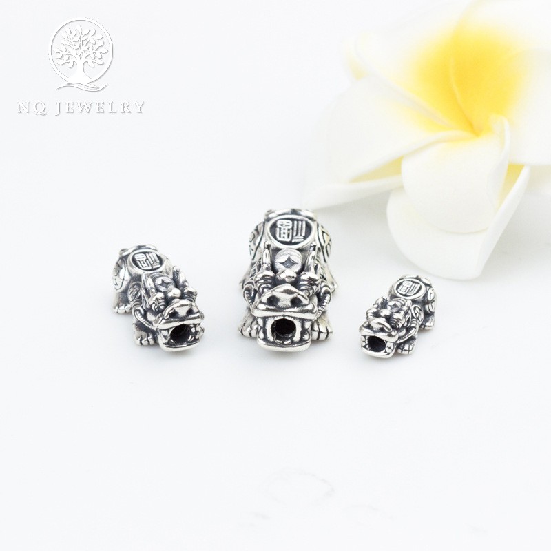Charm bạc tỳ hưu bạc lớn - NQ Jewelry