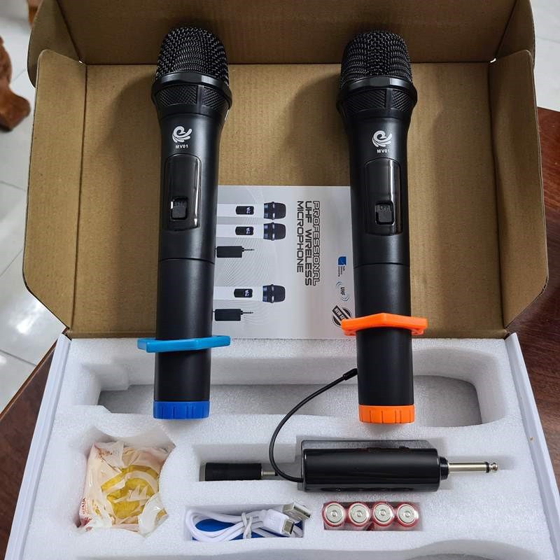 Micro đôi Hát Karaoke Không Dây MV01, Micro Chuyên Dành Cho Mọi Loa Kéo, Âm Ly - Tần Số 50