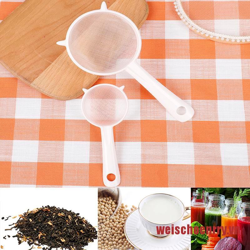 Rây Lọc Trà Bằng Nhựa Có Tay Cầm Tiện Dụng Cho Nhà Bếp
