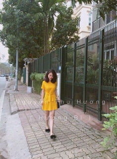 Váy zara vàng buộc bụng