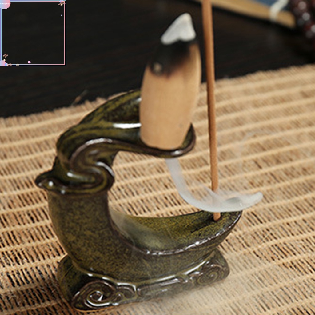 Giá đỡ đốt trầm hương hình nón bằng gốm độc đáo trang trí nhà cửa