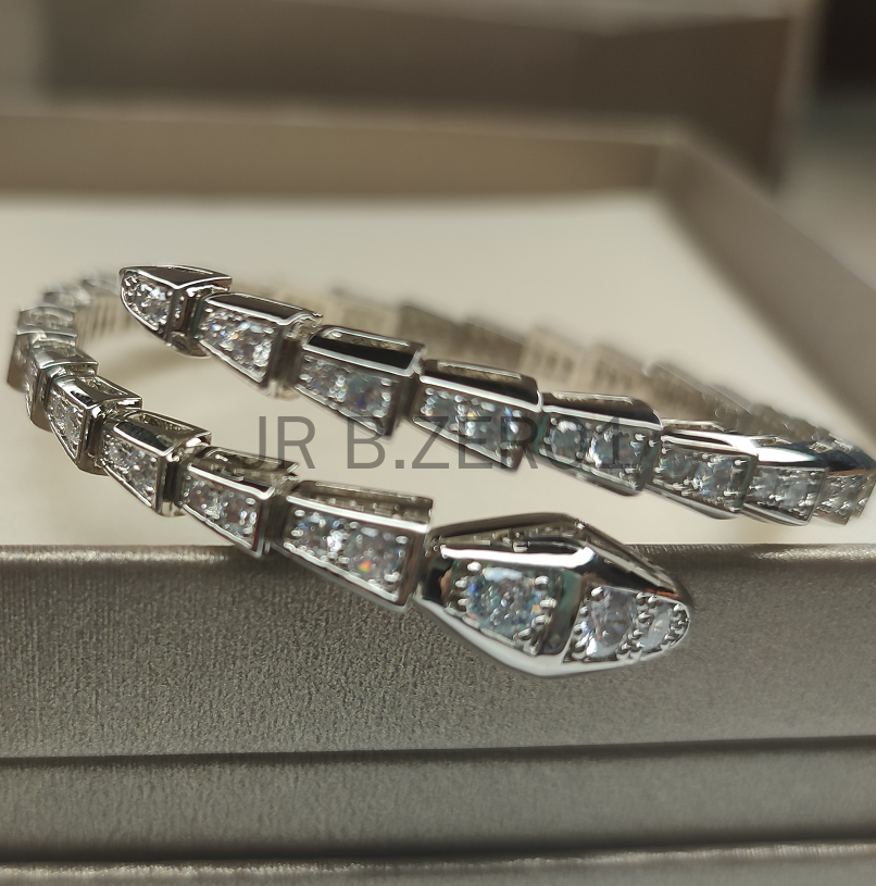 2021 New Serpenti Viper One-coil Slim Bracelet in 18 Kt White Gold Set with Full Pavé Diamonds.