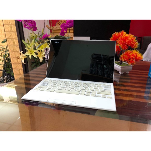SONY Vaio tab 11  i5 4210y 4gb ssd 128Gb màn 11.6'