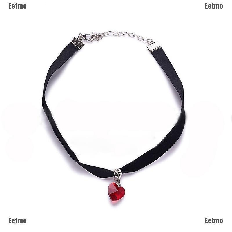 Vòng cổ choker đính đá hình trái tim phong cách retro 80 90s
