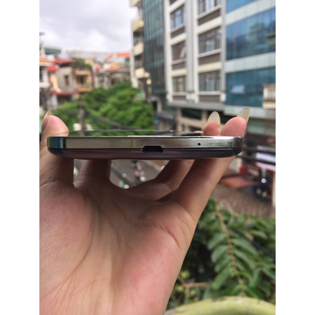 Điện thoại Sky a900