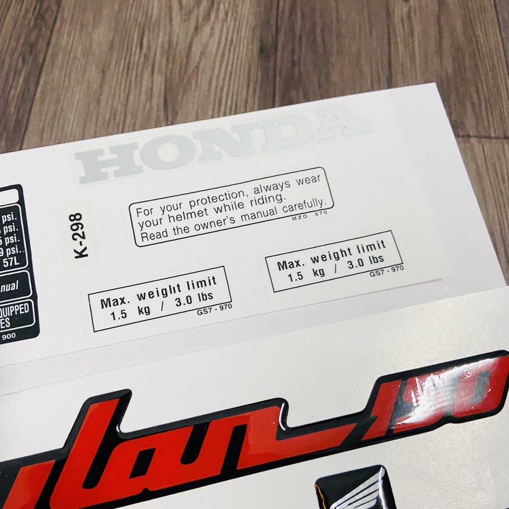 Bộ tem xe Honda Dylan 125, Dylan 150 kèm tem thông số chất liệu nhựa nổi cao cấp