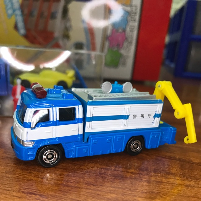 Xe công trình có móc cẩu chính hãng tomica