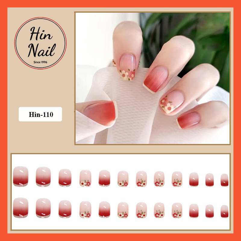 Móng tay giả Hin Nail form ngắn màu hồng họa tiết bông hoa