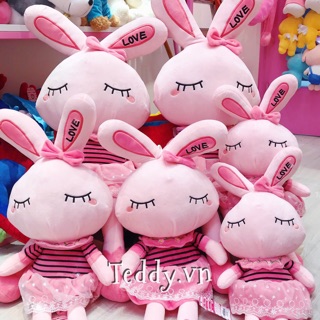 Thỏ hồng mắt híp size 90cm