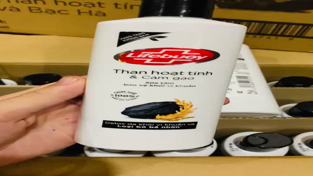 Sữa Tắm Lifebuoy than hoạt tính và cám gạo - Hàng Công Ty/Chai 200g (Hàng Khuyến mãi) | BigBuy360 - bigbuy360.vn