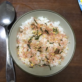 Rắc cơm Hello Kitty Nhật
