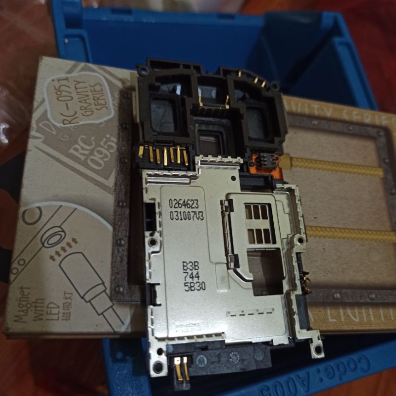 Linh kiện điện thoại Nokia N95 8G