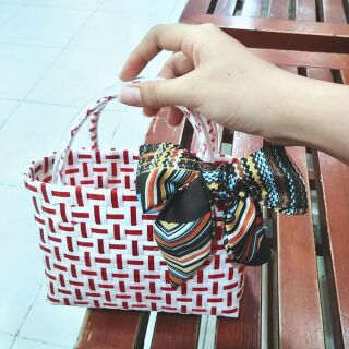 Giỏ đan dây nhựa handmade