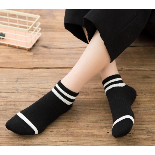 Vớ Tất cotton Nữ cổ thấp đủ màu phong cách trẻ trung và năng động.