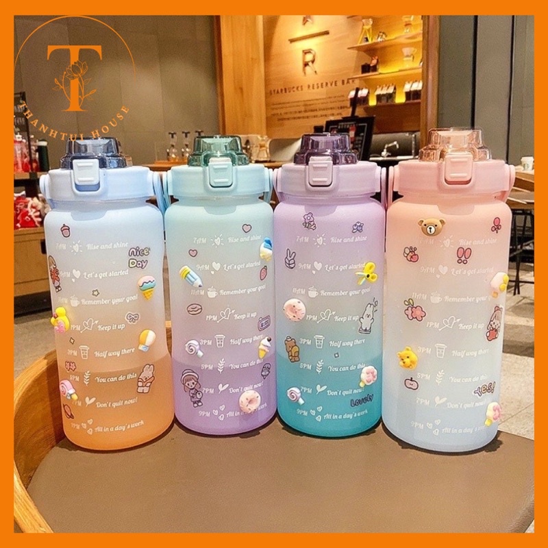 Bình đựng nước 2L dễ thương có chia vạch tặng sticker
