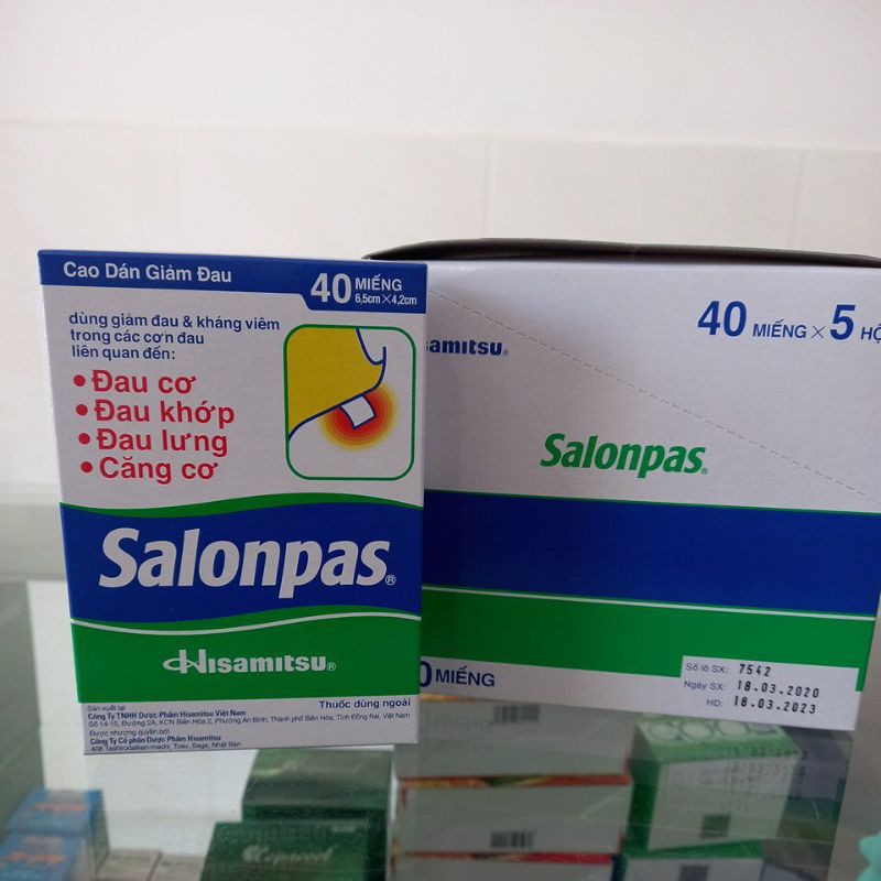 HỘP 40 MIẾNG DÁN SALONPAS