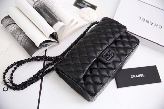 Túi da mịn CLASSIC size 26 khoá đen (k hộp) ảnh thật tự chụp | BigBuy360 - bigbuy360.vn