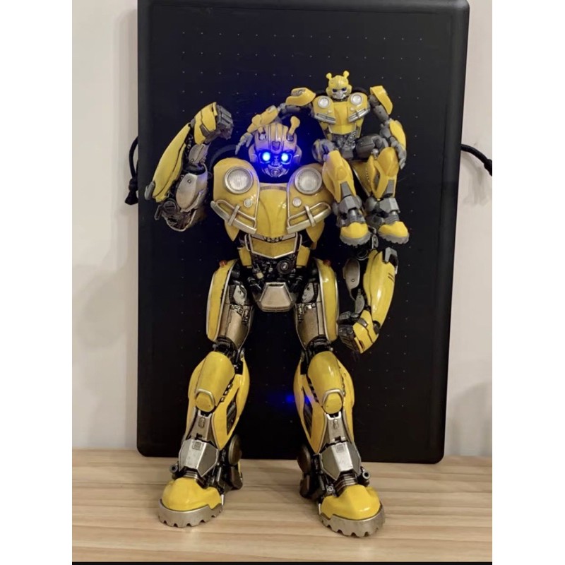 Mô hình Transformers  Bumblebee 5U DLX cao cấp