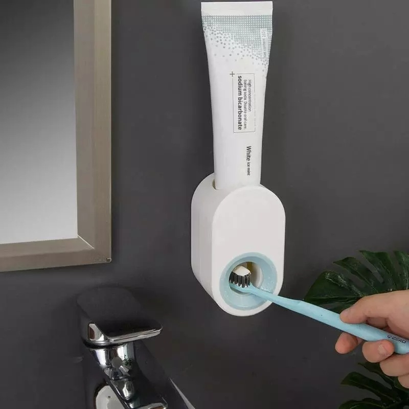 Dụng cụ nặn tuýp kem đánh răng tiện lợi