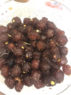 Chùm Ruột Lắc Đường Muối Ớt (500g)