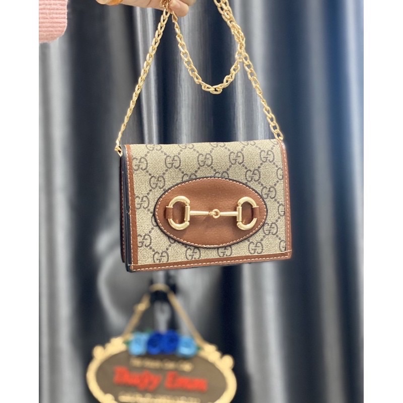 Ví Chư C Kèm Dây Đeo Chéo Size 15cm Mini Kèm Hộp