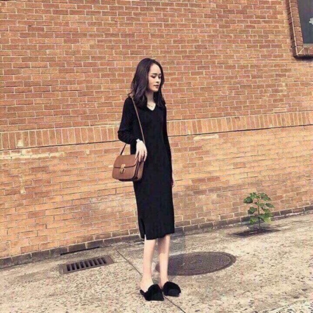 Váy xuông cổ tim