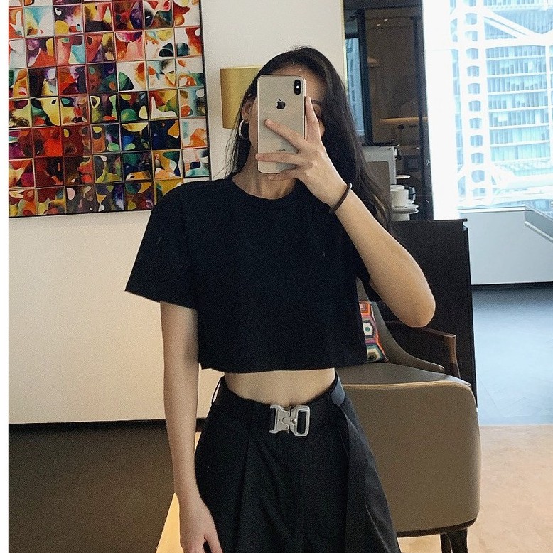 Áo Croptop Nữ Trơn Form Rộng - Áo Thun Nữ 2 Màu Đen Trắng Ulzzang