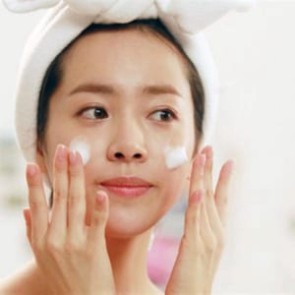 Sữa rửa mặt Innisfree Jeju Hallabong Daily Skin Bright