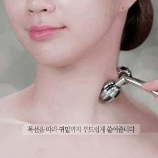 (SẴN) Thanh lăn massage Wellderma