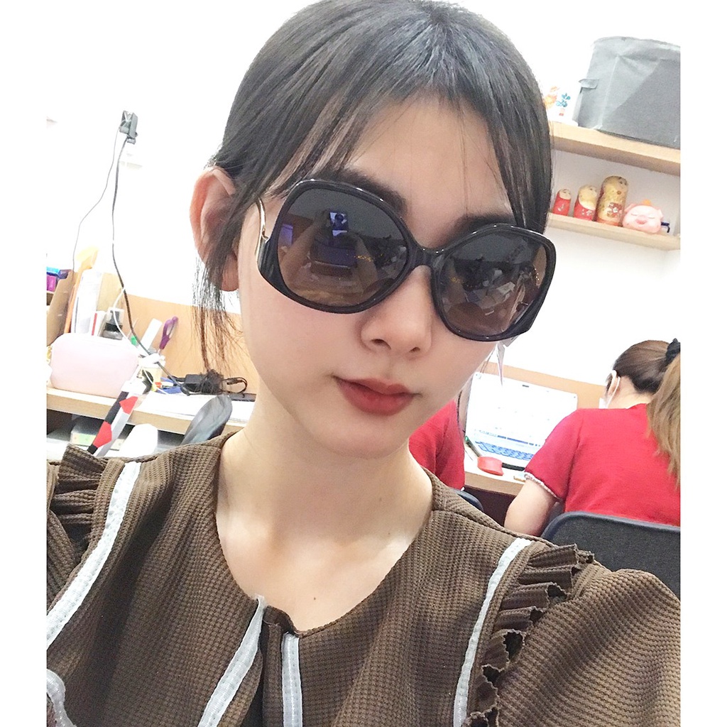 Kính mát thời trang Chloe CE675S (57-16-140) chính hãng