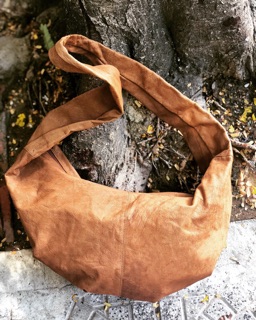 Túi da thật form hobo hiệu PICARD