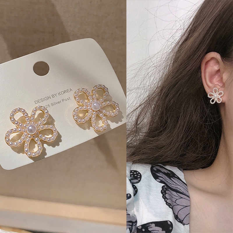 Khuyên Tai Hình Hoa Đính Đá Pha Lê Và Ngọc Trai Nhân Tạo Phong Cách Thời Trang Hàn Quốc