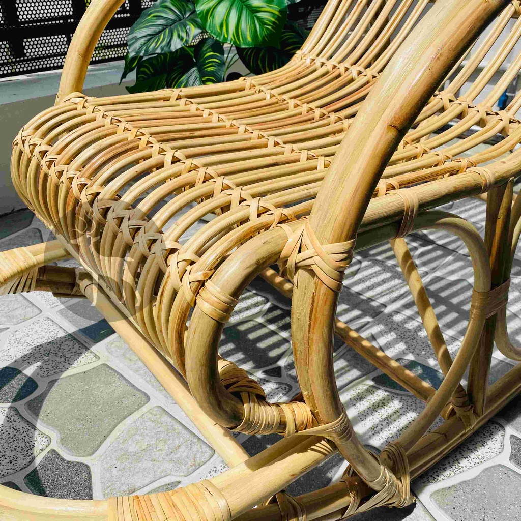 Ghế mây thư giãn bập bênh ngoài trời kèm nệm - Sản phẩm chuẩn kích thước dành cho người lớn đọc sách từ HOME MÂY