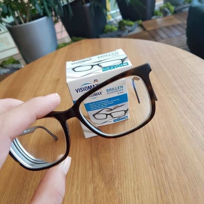 Giấy lau kính bề mặt điện thoại máy tính máy ảnh Visiomax đức giúp làm sạch và bảo vệ kính hộp 52 cái - mẹ bean bon
