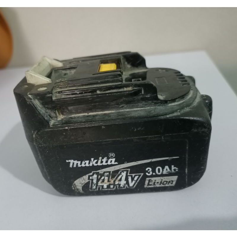 Pin rin 14.4v Makita, Hitachi bãi Nhật