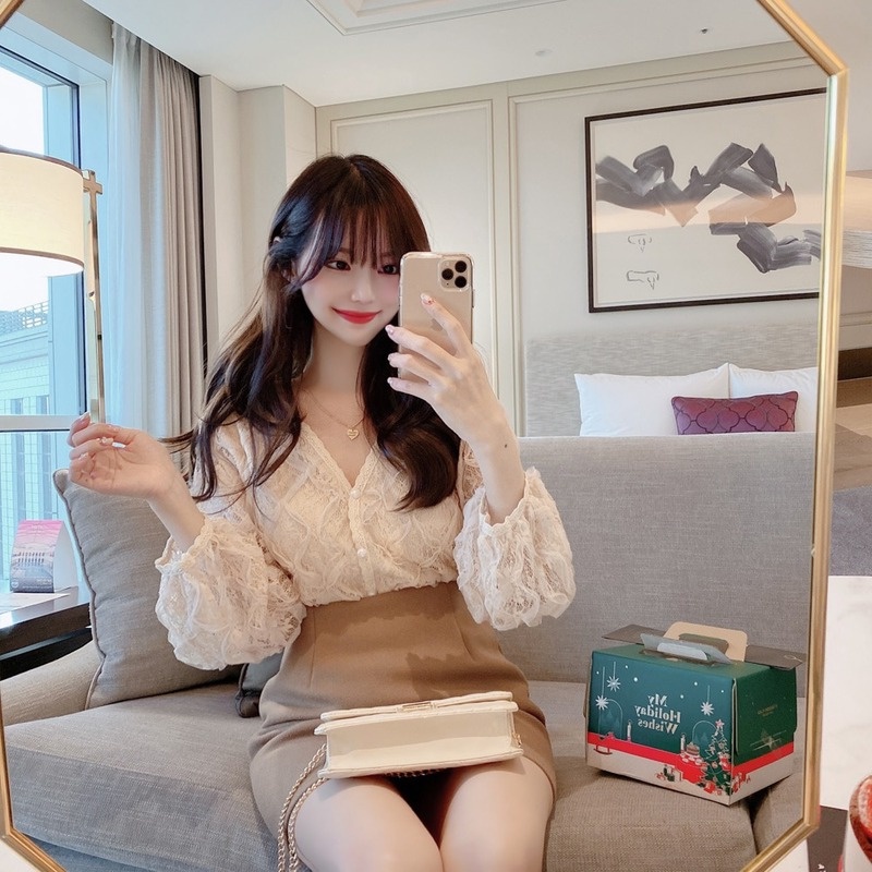 Áo sơ mi tay dài cổ chữ v phong cách Hàn Quốc thanh lịch cho nữ