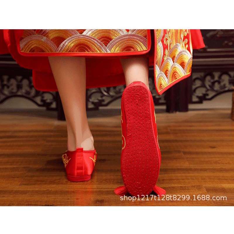 Giày Cưới Đế Bằng Thêu Họa Tiết Kiểu Trung Hoa Thời Trang 2020 Cho Cô Dâu