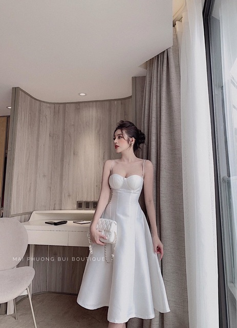 Đầm xoè mai phương bùi